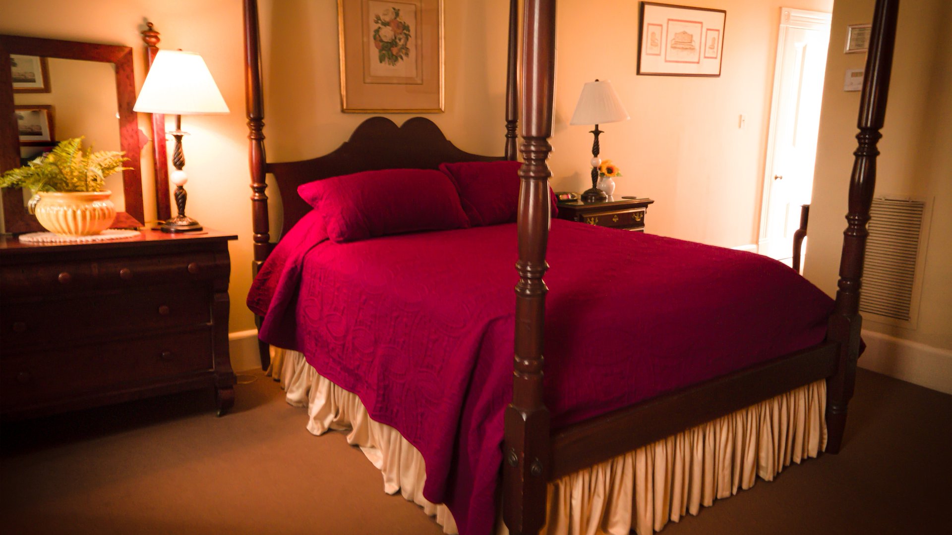 Interior of The Count Dem Bouski Suite